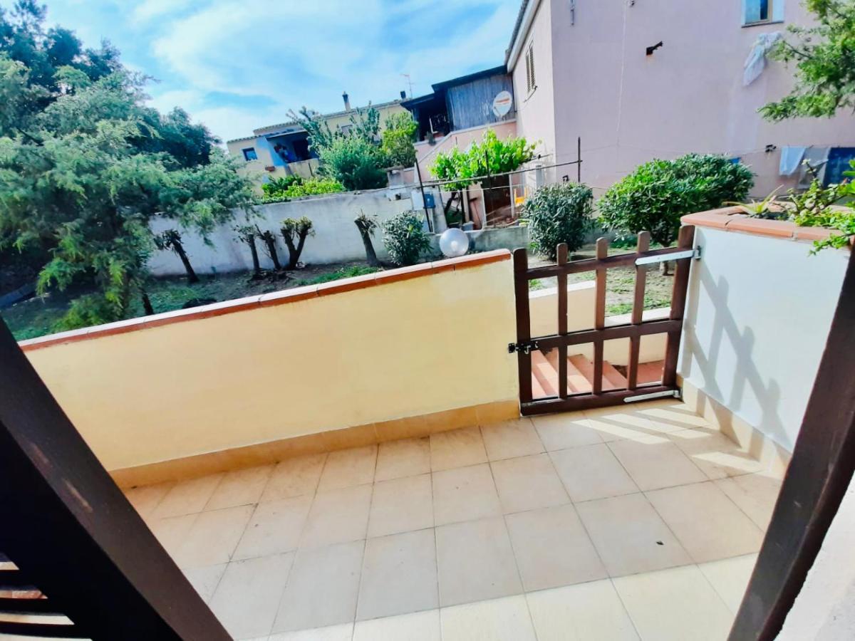 Le Residenze Itaca Lägenhet Porto Pozzo Exteriör bild